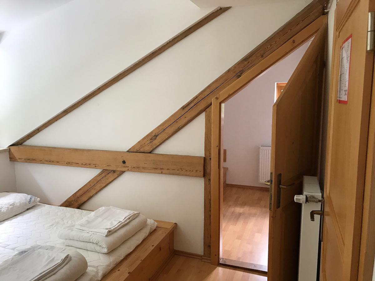 Valvasorjev Dom Hotel Zirovnica Екстериор снимка